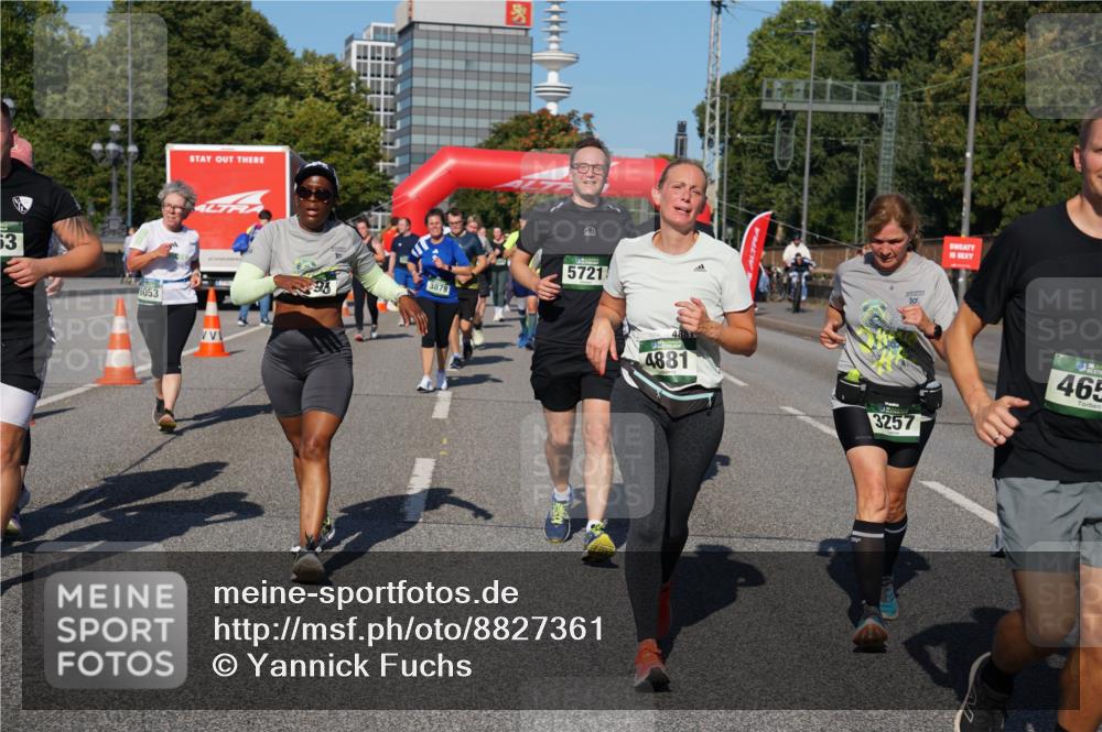 07.09.2025 - BARMER Alsterlauf Yannick Fuchs http://msf.ph/oto/8827361 07.09.2025 10:09:22 Laufen 63, 6053, 3879, 5721, 4881, 4881, 10, 3257, 465 meine-sportfotos.de