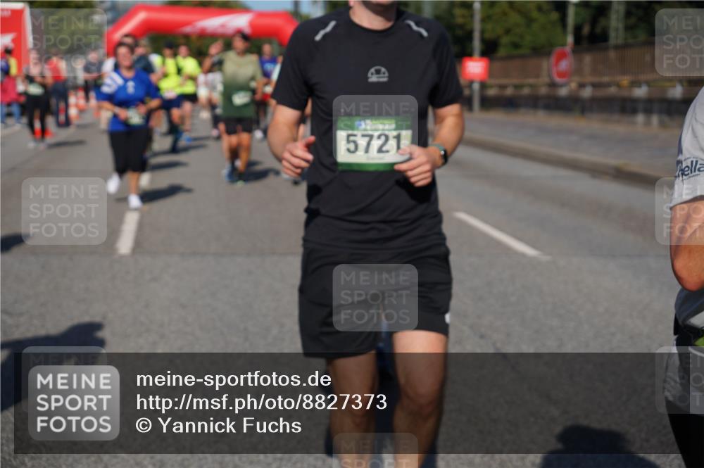 07.09.2025 - BARMER Alsterlauf Yannick Fuchs http://msf.ph/oto/8827373 07.09.2025 10:09:24 Laufen 5721 meine-sportfotos.de
