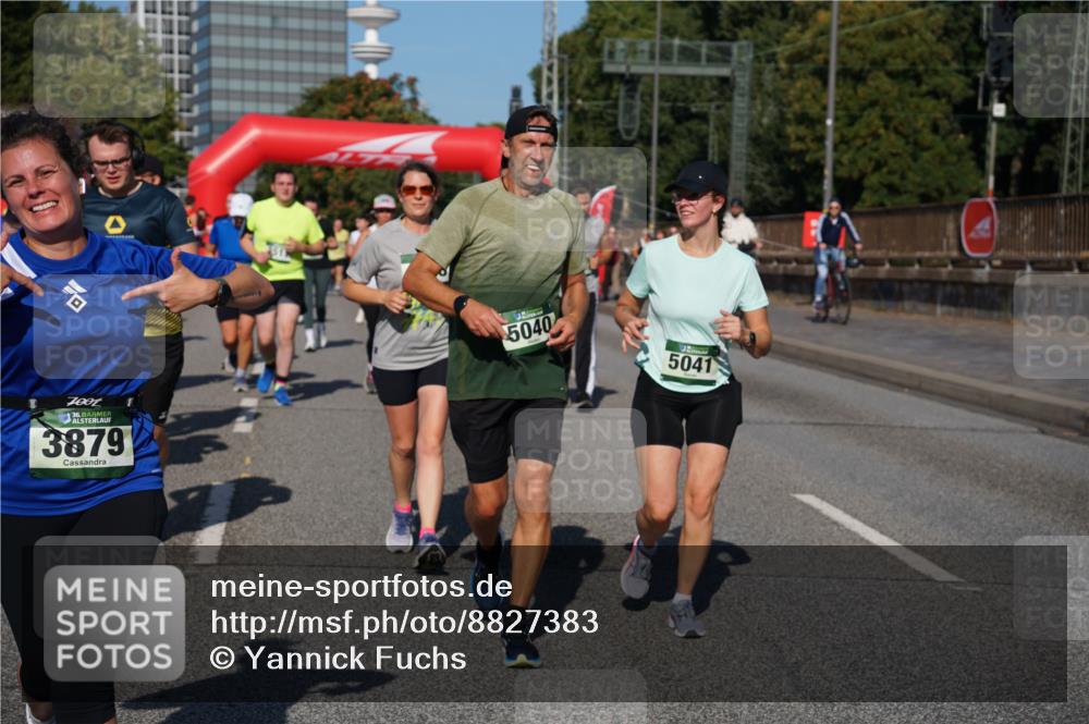 07.09.2025 - BARMER Alsterlauf Yannick Fuchs http://msf.ph/oto/8827383 07.09.2025 10:09:27 Laufen 36, 3879, 5040, 5041 meine-sportfotos.de