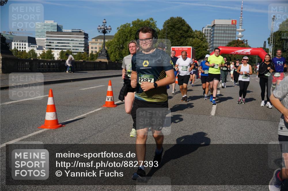07.09.2025 - BARMER Alsterlauf Yannick Fuchs http://msf.ph/oto/8827393 07.09.2025 10:09:29 Laufen 36, 2387, 585, 3513, 2550, 5803, 3161 meine-sportfotos.de