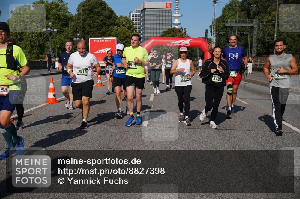 07.09.2025 - BARMER Alsterlauf Yannick Fuchs http://msf.ph/oto/8827398 07.09.2025 10:09:30 Laufen 58, 3513, 8048, 2550, 3511, 4548, 4, 5803, 3162, 161, 3761 meine-sportfotos.de