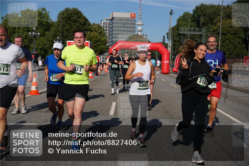 07.09.2025 - BARMER Alsterlauf Yannick Fuchs http://msf.ph/oto/8827406 07.09.2025 10:09:32 Laufen 513, 502, 25, 11, 5059, 4548, 5803, 3162, 61 meine-sportfotos.de