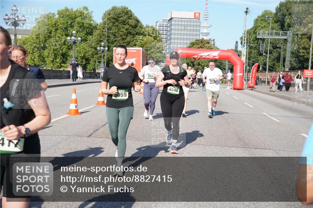 07.09.2025 - BARMER Alsterlauf Yannick Fuchs http://msf.ph/oto/8827415 07.09.2025 10:09:35 Laufen 417, 5059, 303, 4548, 5054 meine-sportfotos.de
