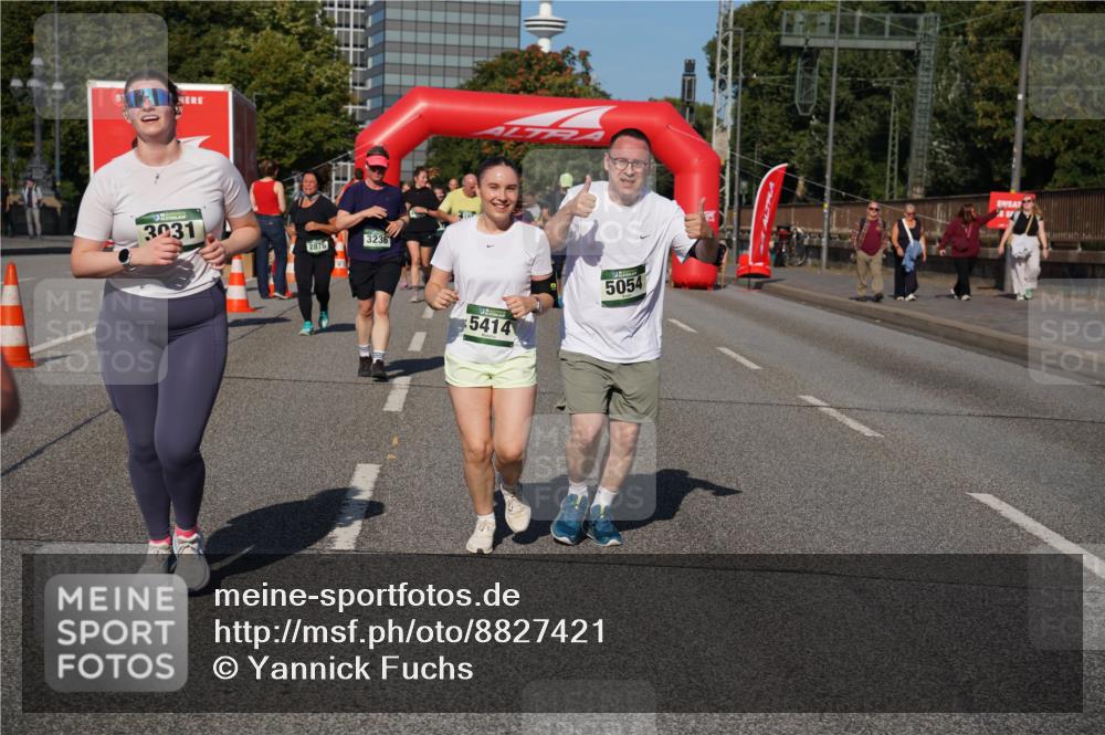07.09.2025 - BARMER Alsterlauf Yannick Fuchs http://msf.ph/oto/8827421 07.09.2025 10:09:37 Laufen 30, 3031, 2876, 3236, 5414, 5054 meine-sportfotos.de