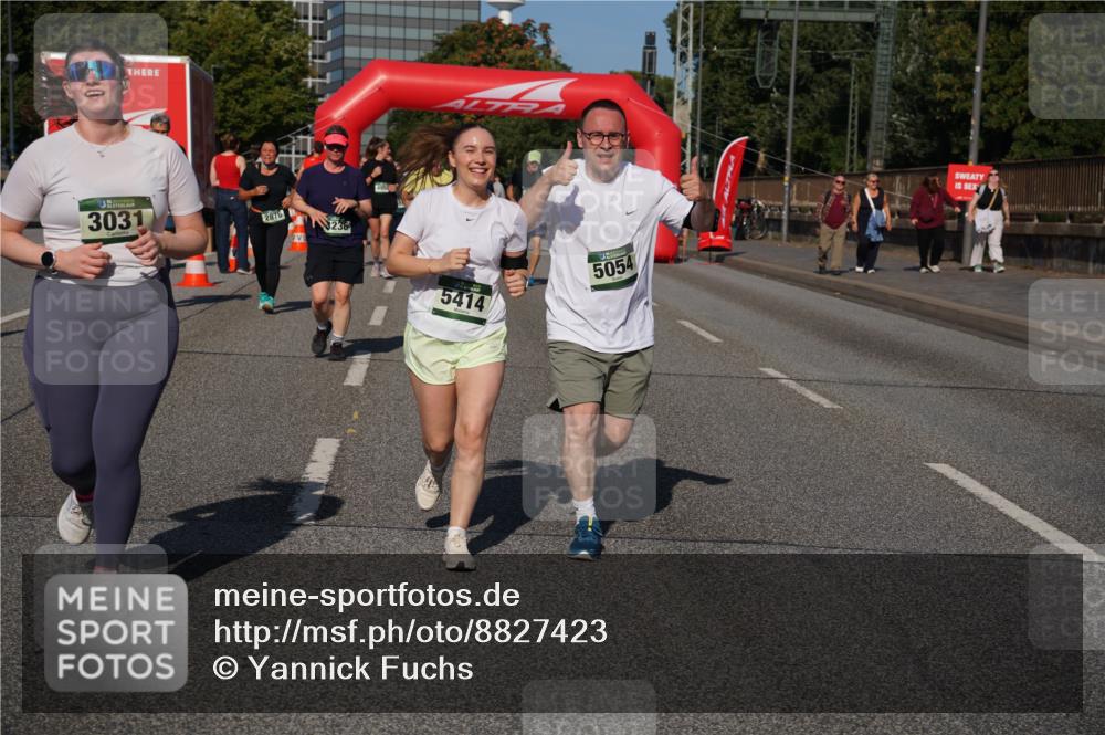 07.09.2025 - BARMER Alsterlauf Yannick Fuchs http://msf.ph/oto/8827423 07.09.2025 10:09:37 Laufen 3031, 2876, 3236, 5054, 5414 meine-sportfotos.de