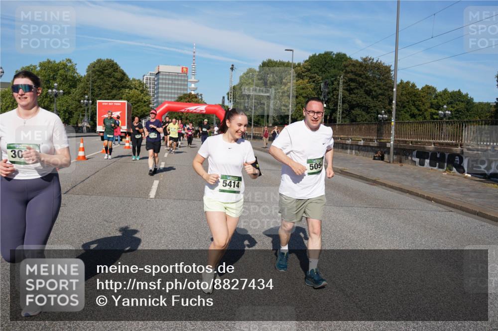 07.09.2025 - BARMER Alsterlauf Yannick Fuchs http://msf.ph/oto/8827434 07.09.2025 10:09:39 Laufen 30, 3236, 5414, 505 meine-sportfotos.de