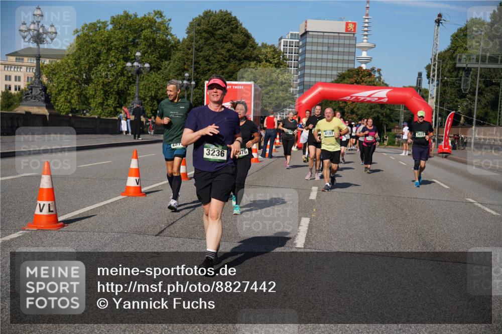 07.09.2025 - BARMER Alsterlauf Yannick Fuchs http://msf.ph/oto/8827442 07.09.2025 10:09:41 Laufen 207, 3236, 76, 4, 4181, 3332, 3833 meine-sportfotos.de