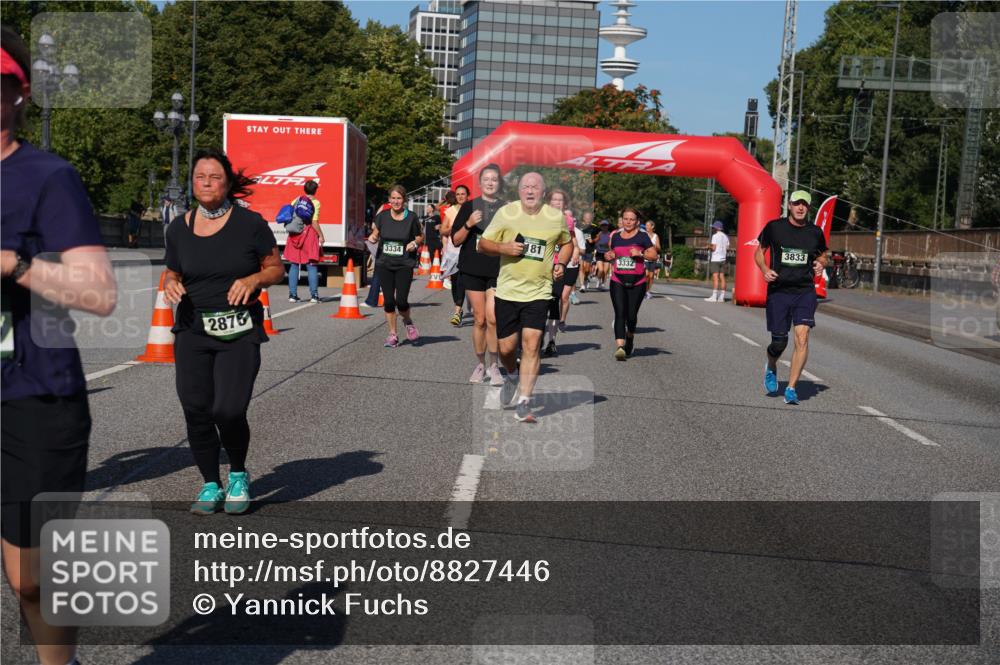 07.09.2025 - BARMER Alsterlauf Yannick Fuchs http://msf.ph/oto/8827446 07.09.2025 10:09:43 Laufen 2876, 3334, 181, 3833, 3332 meine-sportfotos.de