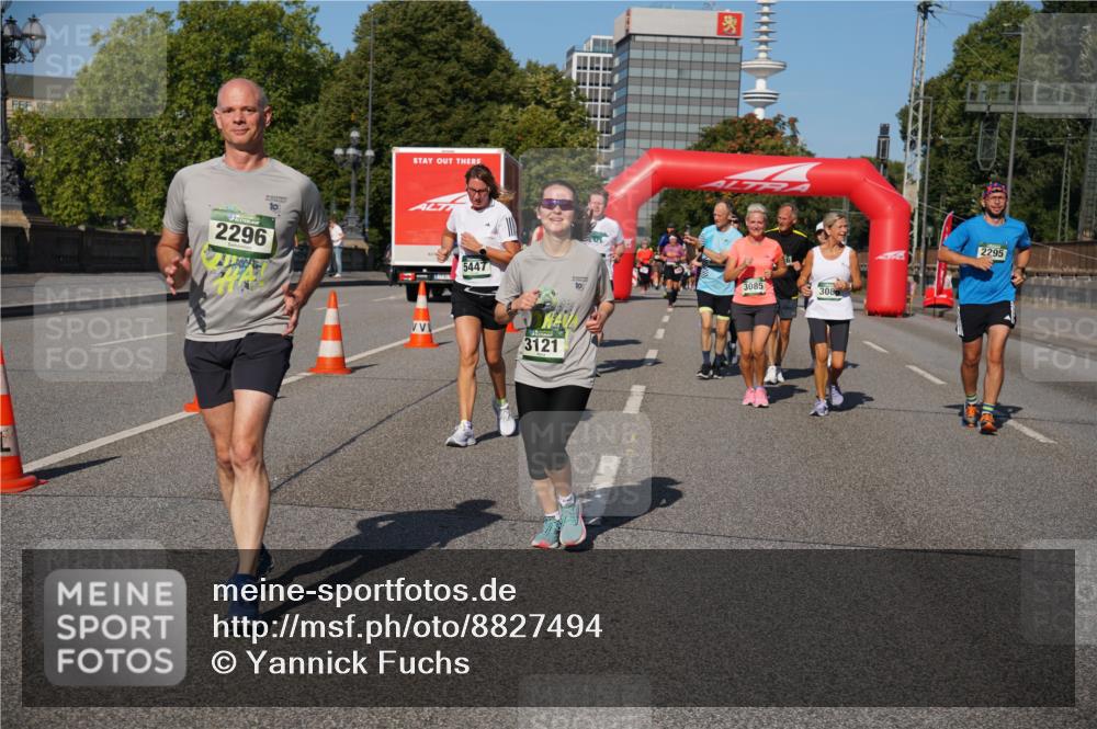 07.09.2025 - BARMER Alsterlauf Yannick Fuchs http://msf.ph/oto/8827494 07.09.2025 10:09:53 Laufen 2296, 10, 5447, 3121, 3085, 308, 2295 meine-sportfotos.de