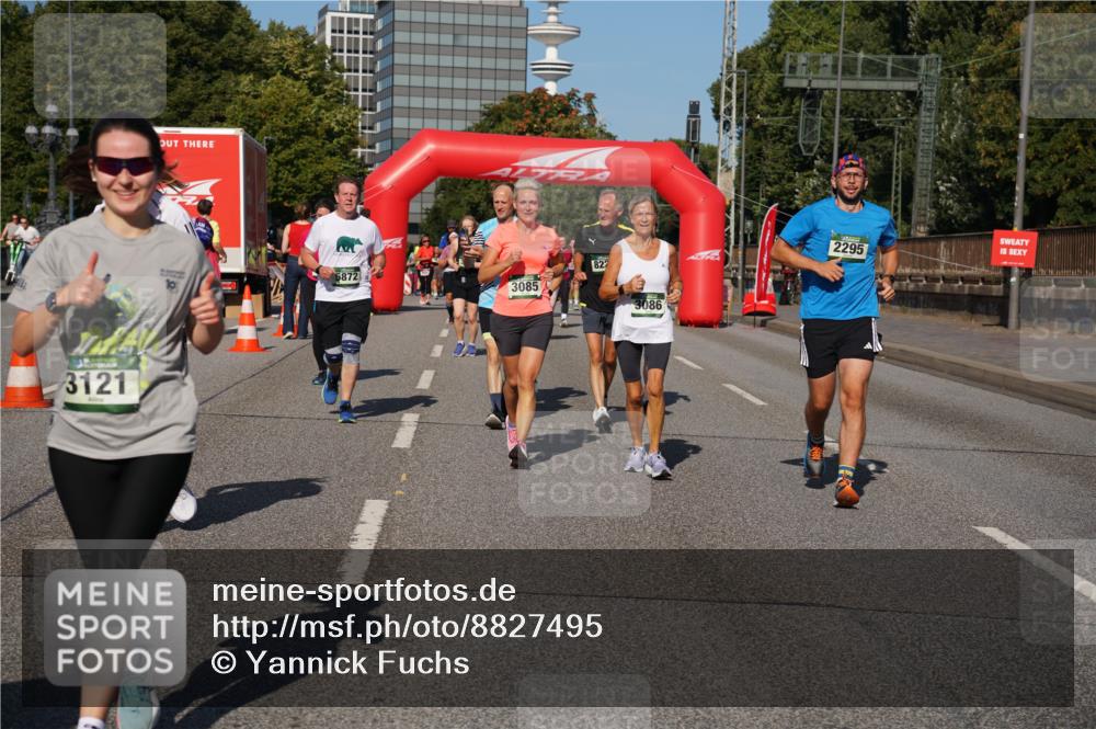07.09.2025 - BARMER Alsterlauf Yannick Fuchs http://msf.ph/oto/8827495 07.09.2025 10:09:54 Laufen 3121, 5872, 3085, 822, 3086, 2295 meine-sportfotos.de