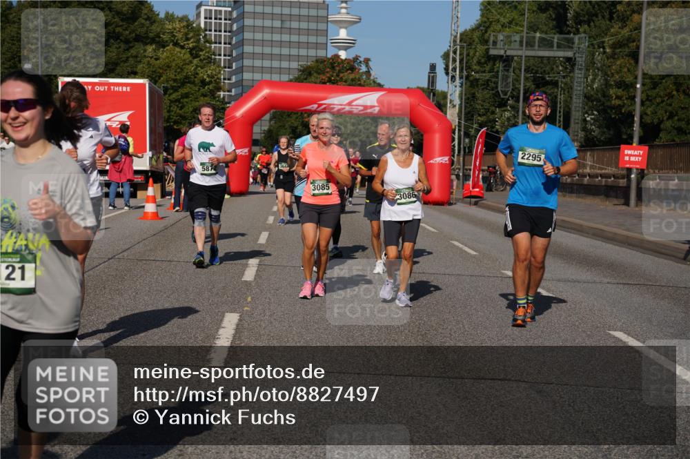 07.09.2025 - BARMER Alsterlauf Yannick Fuchs http://msf.ph/oto/8827497 07.09.2025 10:09:54 Laufen 21, 5872, 3085, 3086, 2295 meine-sportfotos.de