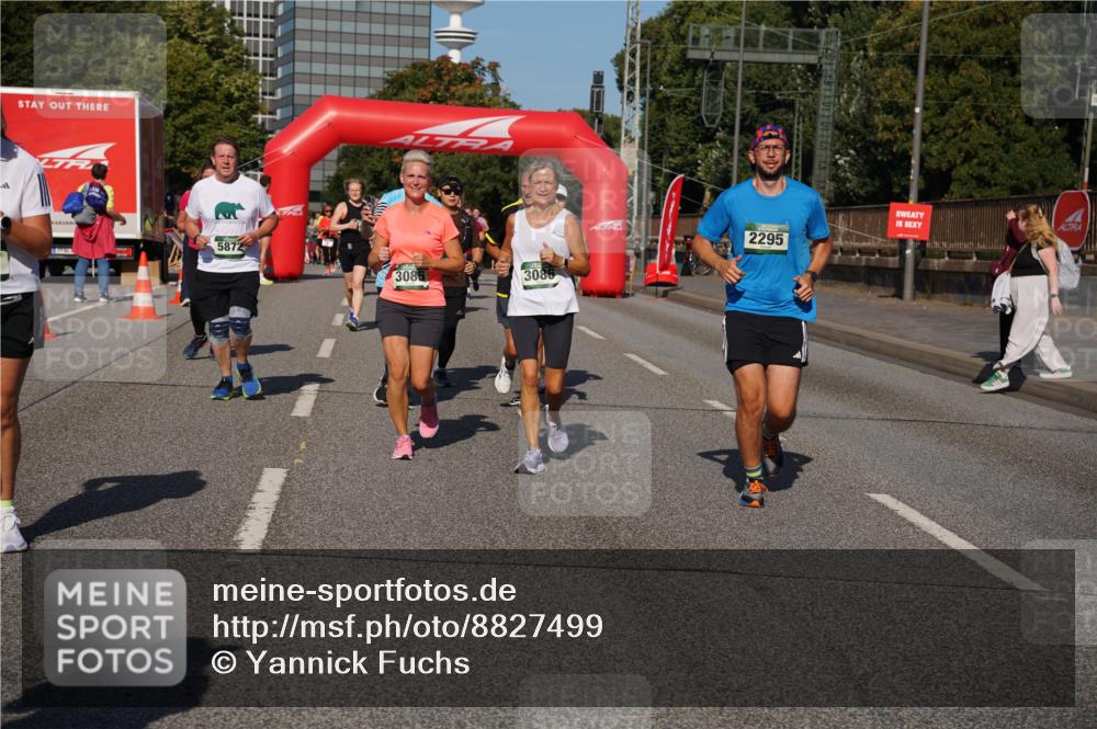 07.09.2025 - BARMER Alsterlauf Yannick Fuchs http://msf.ph/oto/8827499 07.09.2025 10:09:54 Laufen 5872, 3085, 3086, 2295 meine-sportfotos.de