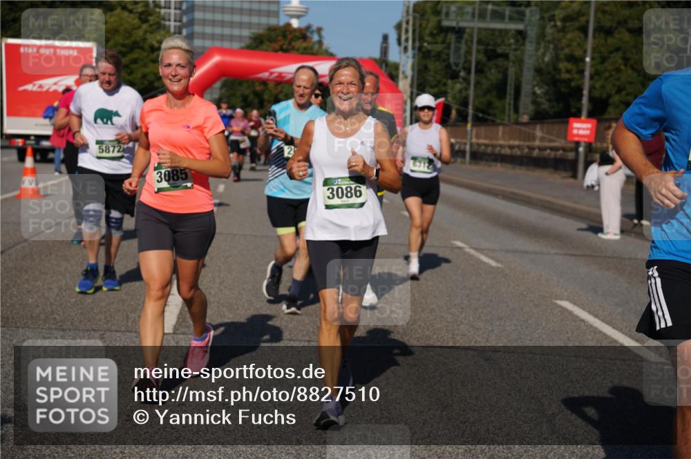07.09.2025 - BARMER Alsterlauf Yannick Fuchs http://msf.ph/oto/8827510 07.09.2025 10:09:56 Laufen 5872, 3085, 3086, 6312 meine-sportfotos.de
