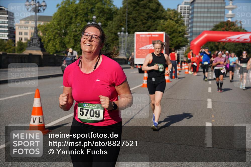 07.09.2025 - BARMER Alsterlauf Yannick Fuchs http://msf.ph/oto/8827521 07.09.2025 10:10:00 Laufen 36, 5709, 44 meine-sportfotos.de