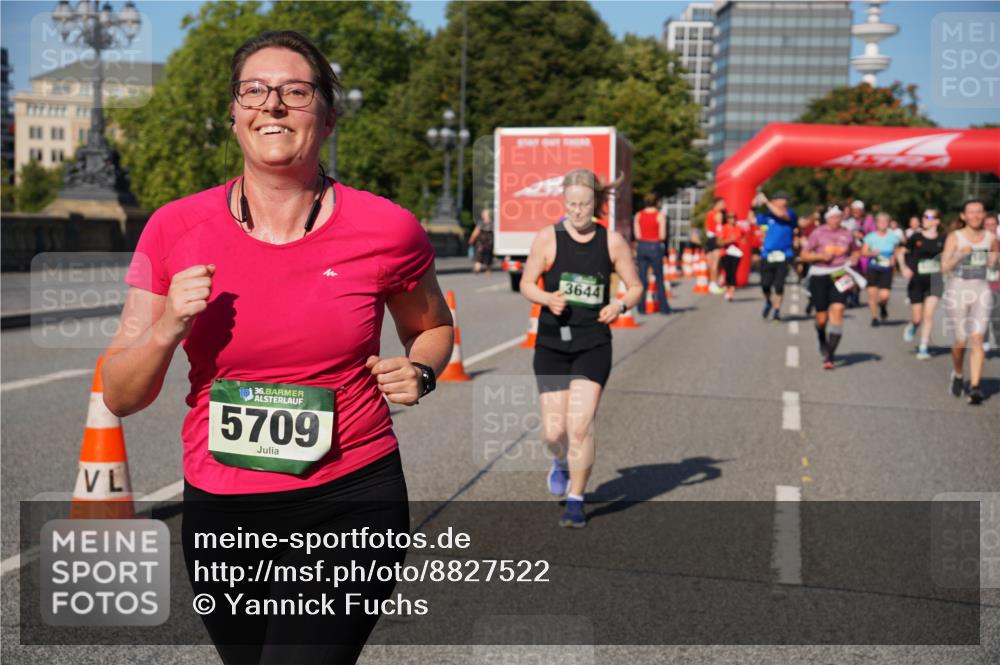 07.09.2025 - BARMER Alsterlauf Yannick Fuchs http://msf.ph/oto/8827522 07.09.2025 10:10:00 Laufen 36, 5709, 3644 meine-sportfotos.de