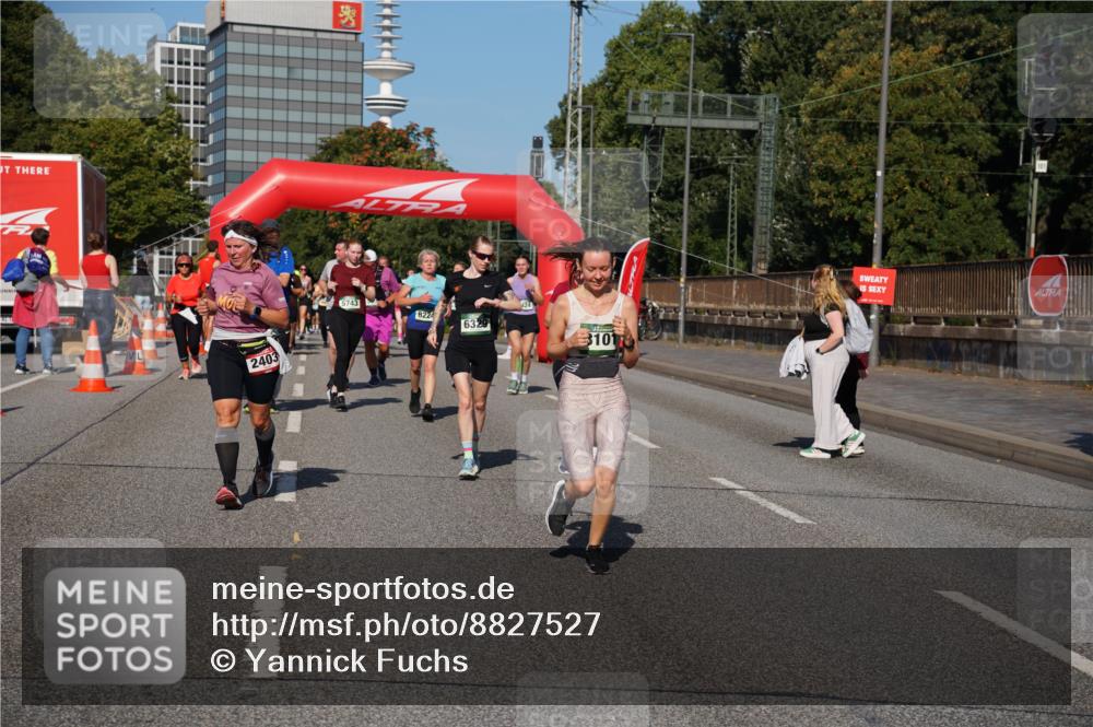 07.09.2025 - BARMER Alsterlauf Yannick Fuchs http://msf.ph/oto/8827527 07.09.2025 10:10:03 Laufen 2403, 5743, 8224, 6329, 424, 3101 meine-sportfotos.de