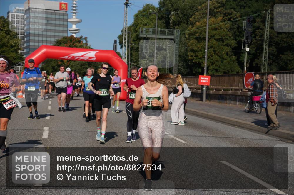 07.09.2025 - BARMER Alsterlauf Yannick Fuchs http://msf.ph/oto/8827534 07.09.2025 10:10:04 Laufen 2264, 2403, 329, 633 meine-sportfotos.de