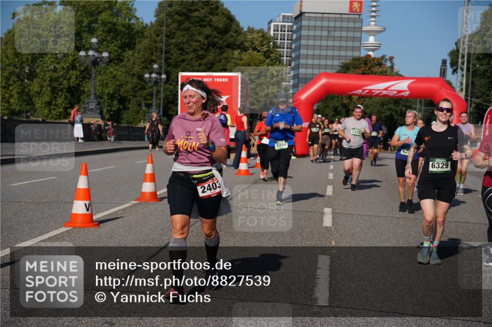 07.09.2025 - BARMER Alsterlauf Yannick Fuchs http://msf.ph/oto/8827539 07.09.2025 10:10:05 Laufen 2264, 2403, 2235, 82, 6329 meine-sportfotos.de