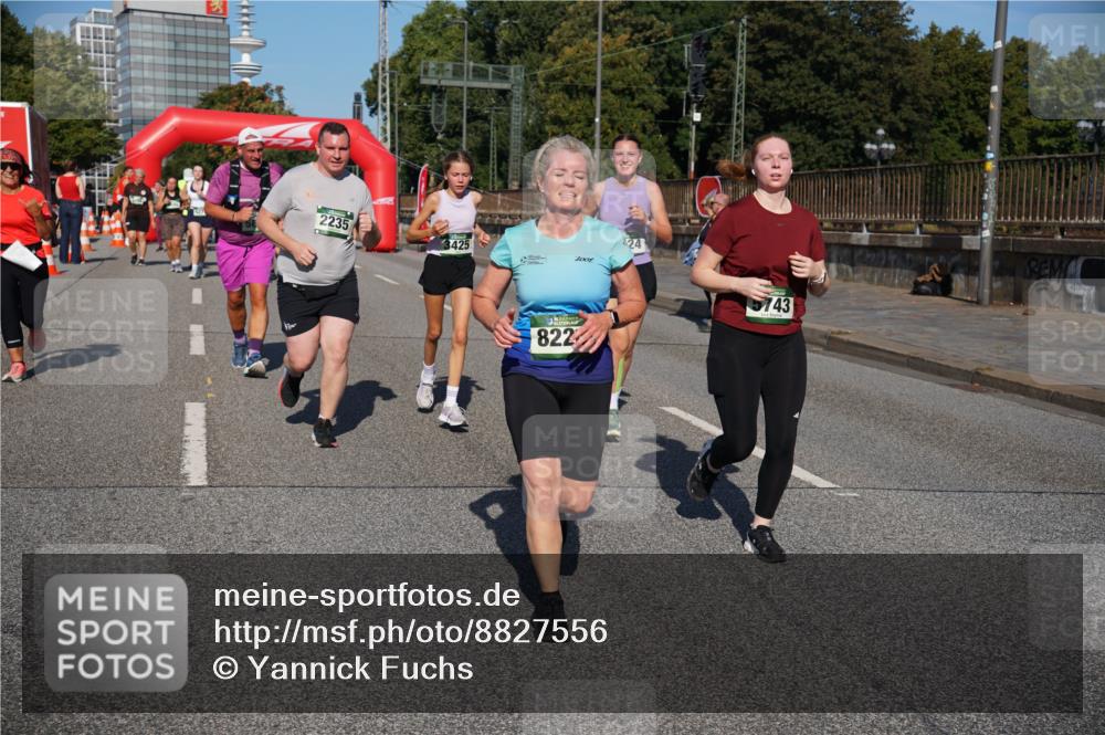 07.09.2025 - BARMER Alsterlauf Yannick Fuchs http://msf.ph/oto/8827556 07.09.2025 10:10:09 Laufen 2235, 3425, 1001, 24, 822, 5743 meine-sportfotos.de