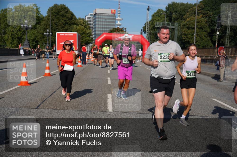 07.09.2025 - BARMER Alsterlauf Yannick Fuchs http://msf.ph/oto/8827561 07.09.2025 10:10:10 Laufen 583, 2235, 3425 meine-sportfotos.de