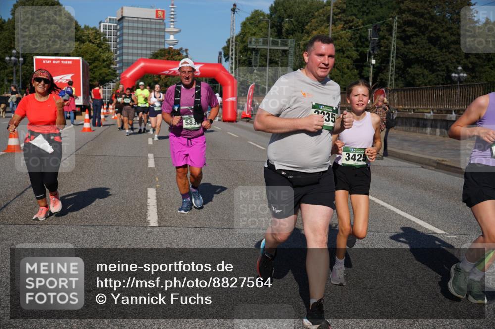 07.09.2025 - BARMER Alsterlauf Yannick Fuchs http://msf.ph/oto/8827564 07.09.2025 10:10:10 Laufen 583, 2235, 3425 meine-sportfotos.de