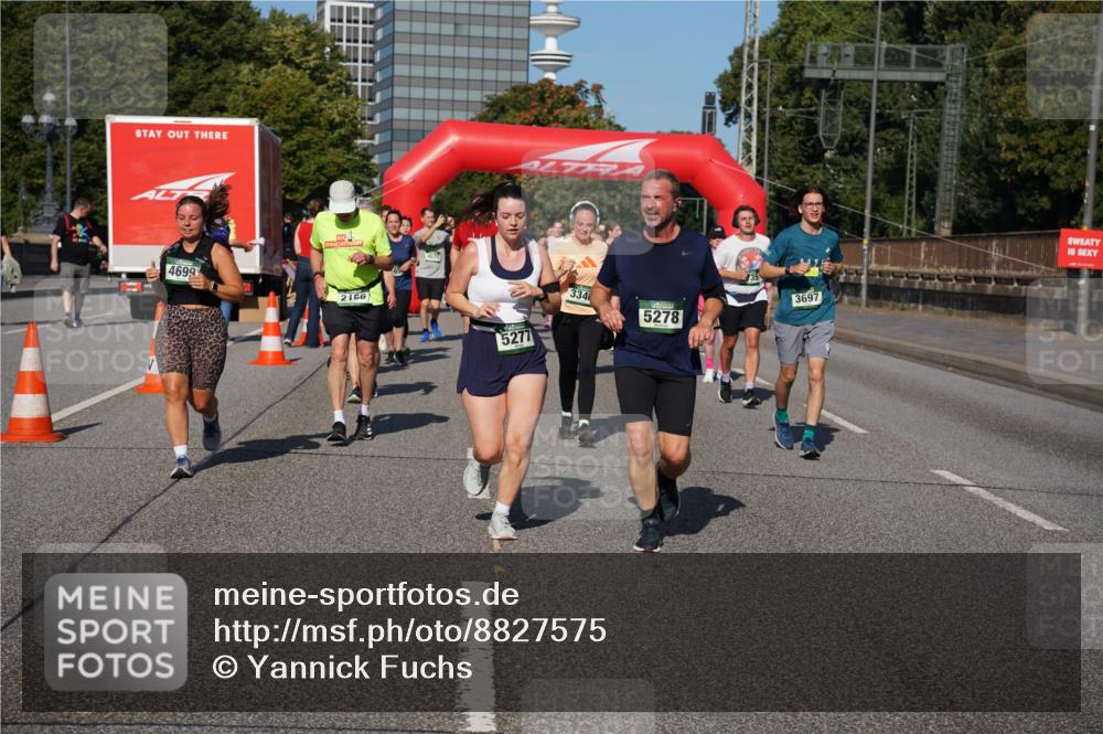 07.09.2025 - BARMER Alsterlauf Yannick Fuchs http://msf.ph/oto/8827575 07.09.2025 10:10:14 Laufen 4699, 2166, 4671, 5277, 334, 3697, 5278 meine-sportfotos.de