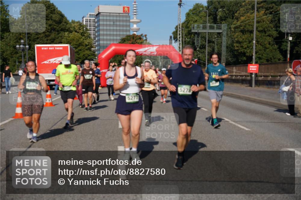 07.09.2025 - BARMER Alsterlauf Yannick Fuchs http://msf.ph/oto/8827580 07.09.2025 10:10:15 Laufen 4699, 5278 meine-sportfotos.de