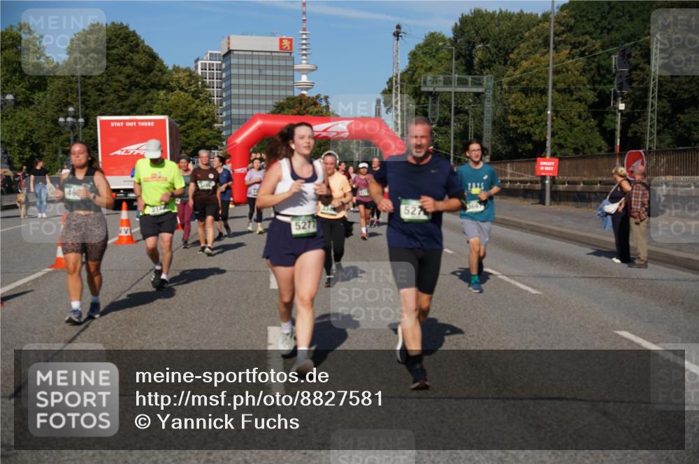 07.09.2025 - BARMER Alsterlauf Yannick Fuchs http://msf.ph/oto/8827581 07.09.2025 10:10:15 Laufen 5277, 527, 2, 3, 25 meine-sportfotos.de