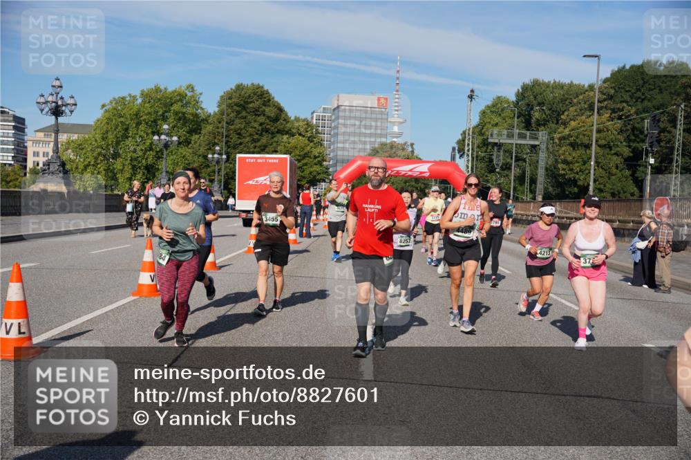 07.09.2025 - BARMER Alsterlauf Yannick Fuchs http://msf.ph/oto/8827601 07.09.2025 10:10:19 Laufen 84, 3455, 4671, 8257, 2225, 5795, 4489, 4213, 37 meine-sportfotos.de