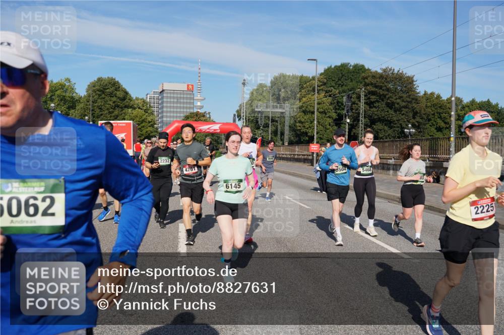 07.09.2025 - BARMER Alsterlauf Yannick Fuchs http://msf.ph/oto/8827631 07.09.2025 10:10:25 Laufen 5062, 2232, 4761, 3504, 5468, 03, 6145, 2225 meine-sportfotos.de