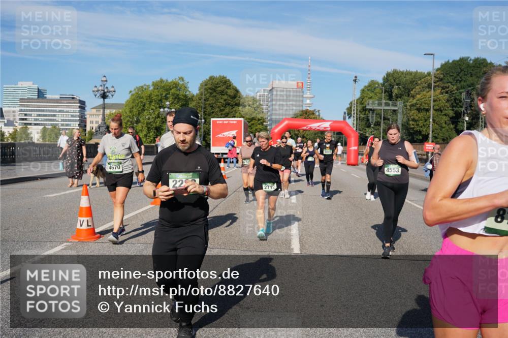 07.09.2025 - BARMER Alsterlauf Yannick Fuchs http://msf.ph/oto/8827640 07.09.2025 10:10:27 Laufen 4670, 225, 212, 2712, 4553, 8 meine-sportfotos.de