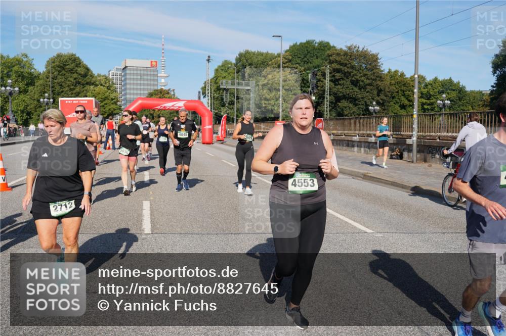 07.09.2025 - BARMER Alsterlauf Yannick Fuchs http://msf.ph/oto/8827645 07.09.2025 10:10:29 Laufen 2712, 4845, 3929, 4553 meine-sportfotos.de