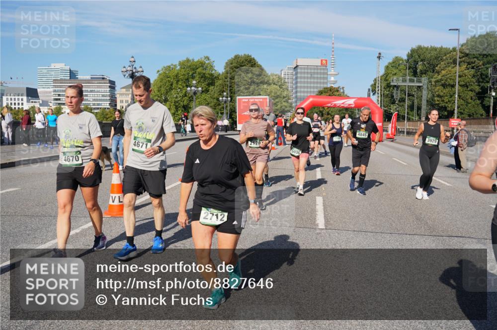 07.09.2025 - BARMER Alsterlauf Yannick Fuchs http://msf.ph/oto/8827646 07.09.2025 10:10:29 Laufen 10, 4670, 4671, 10, 2712, 2129, 5036, 4845, 3929 meine-sportfotos.de