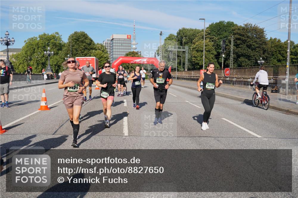 07.09.2025 - BARMER Alsterlauf Yannick Fuchs http://msf.ph/oto/8827650 07.09.2025 10:10:30 Laufen 2129, 5036, 410, 2017, 4845, 3929 meine-sportfotos.de