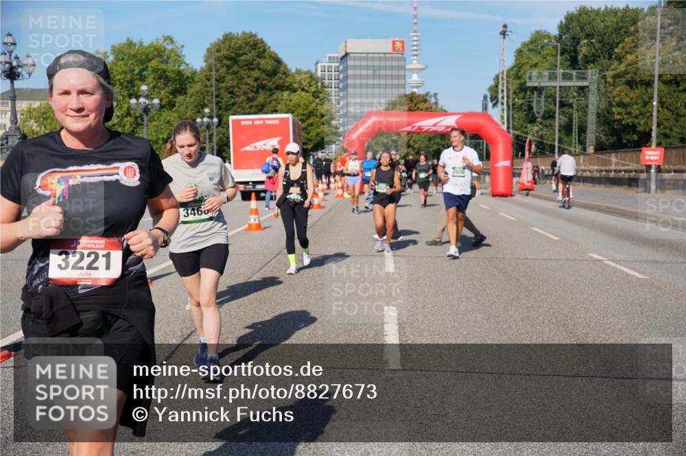 07.09.2025 - BARMER Alsterlauf Yannick Fuchs http://msf.ph/oto/8827673 07.09.2025 10:10:35 Laufen 3221, 3460, 2930 meine-sportfotos.de