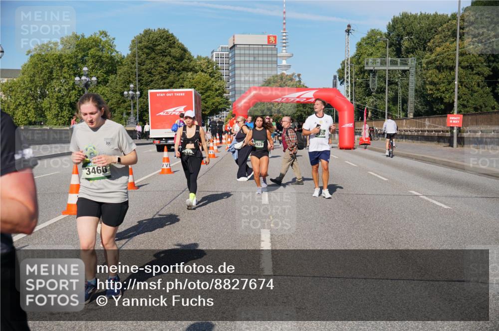 07.09.2025 - BARMER Alsterlauf Yannick Fuchs http://msf.ph/oto/8827674 07.09.2025 10:10:35 Laufen 10, 3466, 2929, 30 meine-sportfotos.de