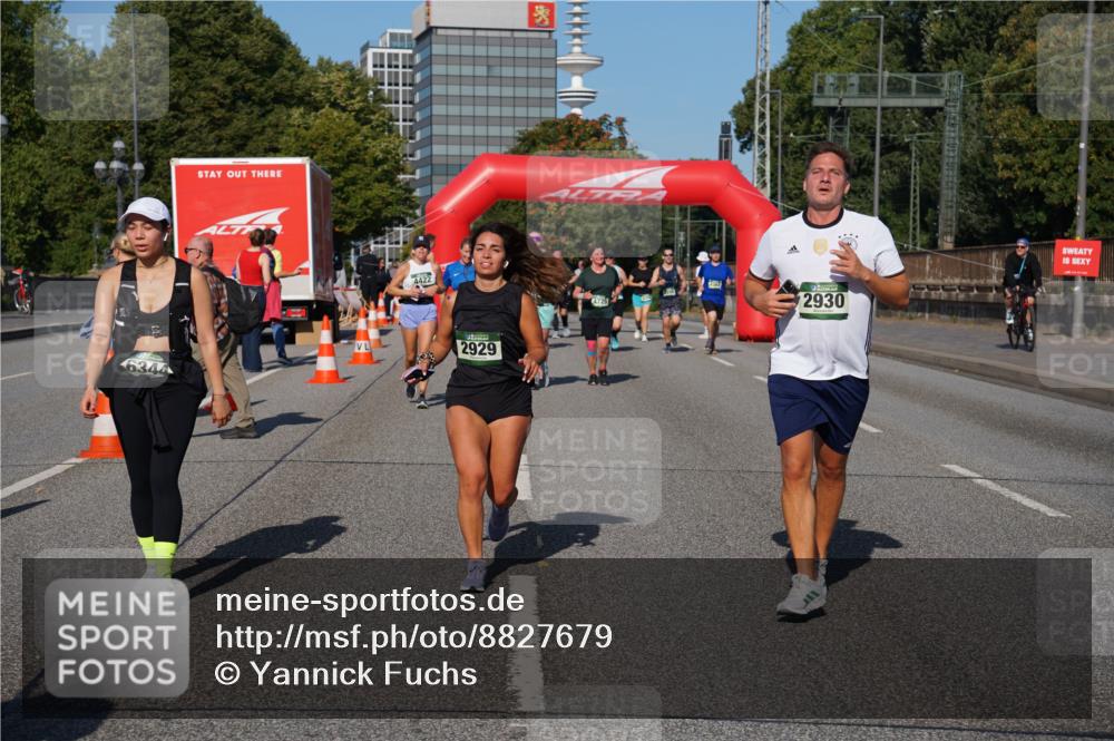 07.09.2025 - BARMER Alsterlauf Yannick Fuchs http://msf.ph/oto/8827679 07.09.2025 10:10:37 Laufen 634, 4422, 2929, 2930 meine-sportfotos.de