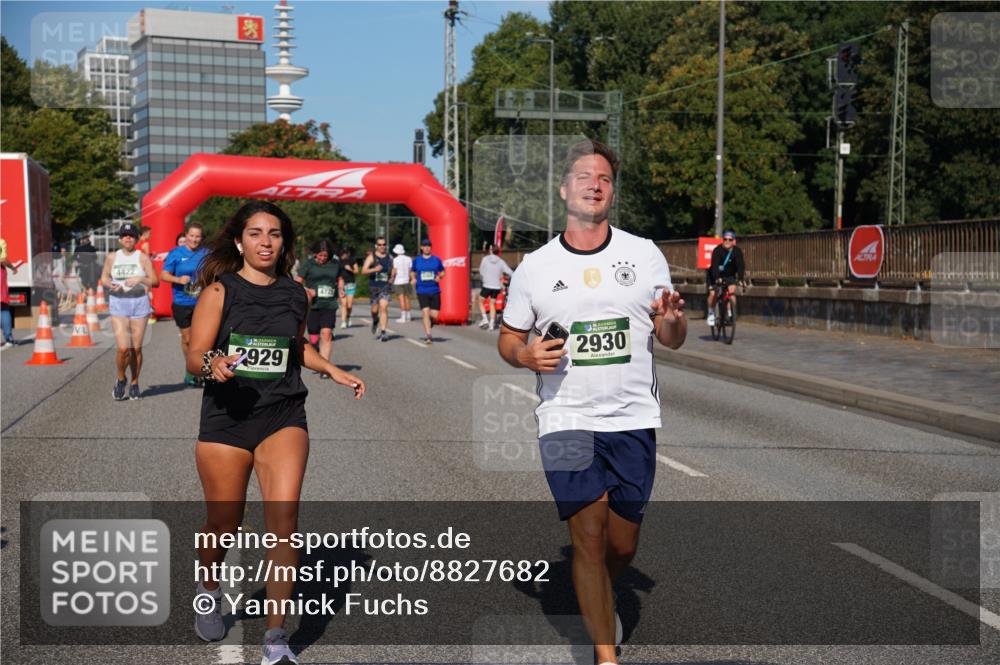 07.09.2025 - BARMER Alsterlauf Yannick Fuchs http://msf.ph/oto/8827682 07.09.2025 10:10:38 Laufen 4422, 2929, 2930 meine-sportfotos.de
