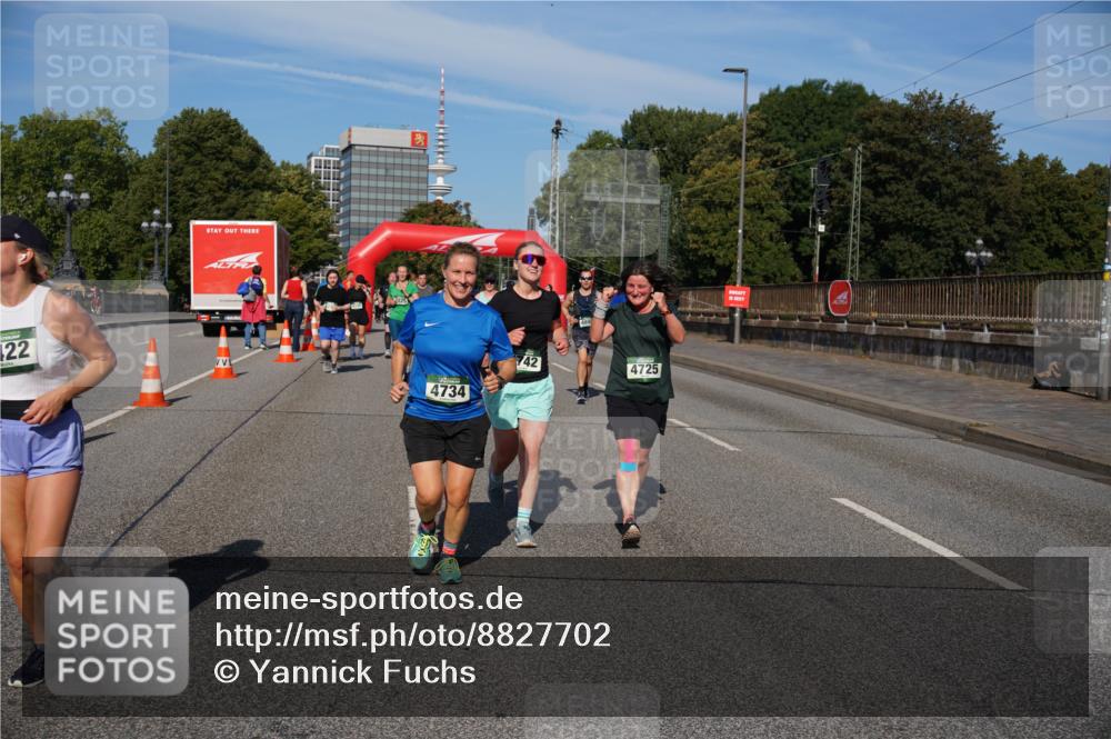 07.09.2025 - BARMER Alsterlauf Yannick Fuchs http://msf.ph/oto/8827702 07.09.2025 10:10:44 Laufen 22, 4734, 742, 4725 meine-sportfotos.de