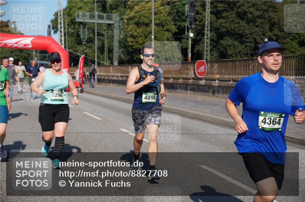 07.09.2025 - BARMER Alsterlauf Yannick Fuchs http://msf.ph/oto/8827708 07.09.2025 10:10:47 Laufen 5, 8296, 4898, 1035, 36, 4364 meine-sportfotos.de