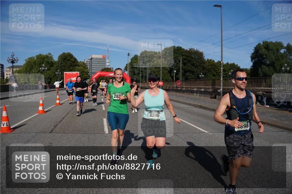 07.09.2025 - BARMER Alsterlauf Yannick Fuchs http://msf.ph/oto/8827716 07.09.2025 10:10:49 Laufen 2822, 8258, 8296, 898 meine-sportfotos.de