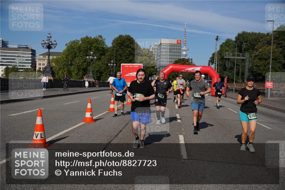 07.09.2025 - BARMER Alsterlauf Yannick Fuchs http://msf.ph/oto/8827723 07.09.2025 10:10:50 Laufen 5251, 61, 3736, 4177, 8258 meine-sportfotos.de