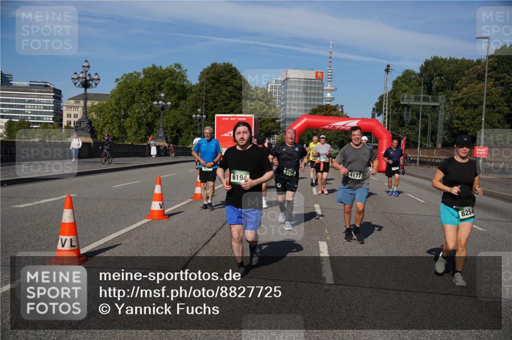 07.09.2025 - BARMER Alsterlauf Yannick Fuchs http://msf.ph/oto/8827725 07.09.2025 10:10:50 Laufen 6194, 3736, 4177, 8258 meine-sportfotos.de