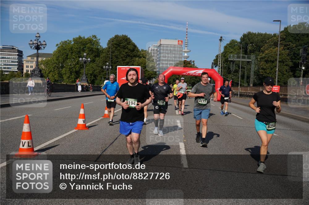 07.09.2025 - BARMER Alsterlauf Yannick Fuchs http://msf.ph/oto/8827726 07.09.2025 10:10:50 Laufen 194, 3736, 4177, 8258 meine-sportfotos.de
