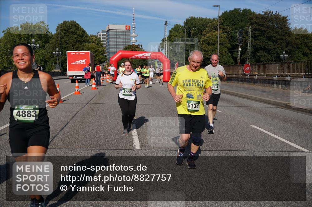 07.09.2025 - BARMER Alsterlauf Yannick Fuchs http://msf.ph/oto/8827757 07.09.2025 10:10:58 Laufen 4883, 3722, 5134, 3904 meine-sportfotos.de