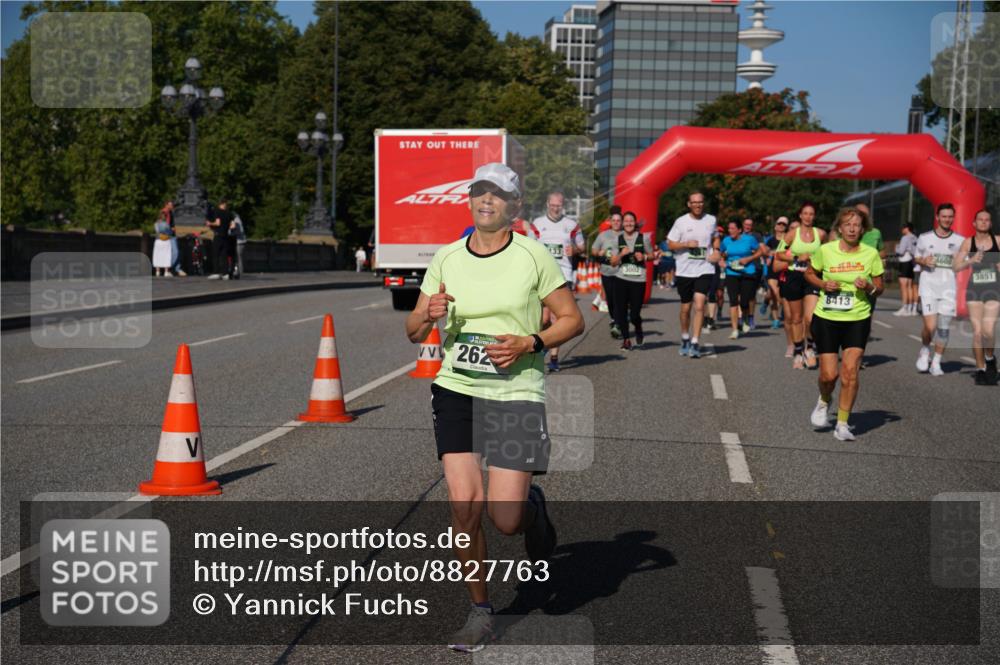 07.09.2025 - BARMER Alsterlauf Yannick Fuchs http://msf.ph/oto/8827763 07.09.2025 10:11:02 Laufen 262, 3002, 8413, 4608, 3851 meine-sportfotos.de