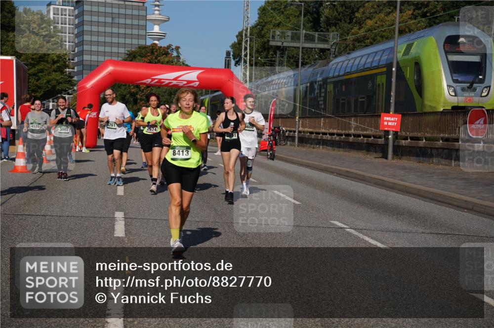 07.09.2025 - BARMER Alsterlauf Yannick Fuchs http://msf.ph/oto/8827770 07.09.2025 10:11:04 Laufen 5761, 2674, 45204, 3002, 8413, 1608, 445, 019 meine-sportfotos.de