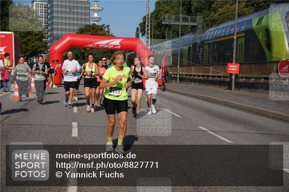 07.09.2025 - BARMER Alsterlauf Yannick Fuchs http://msf.ph/oto/8827771 07.09.2025 10:11:04 Laufen 4520, 3002, 5761, 267, 3851, 8413, 4608 meine-sportfotos.de