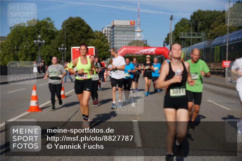 07.09.2025 - BARMER Alsterlauf Yannick Fuchs http://msf.ph/oto/8827787 07.09.2025 10:11:08 Laufen 3851 meine-sportfotos.de