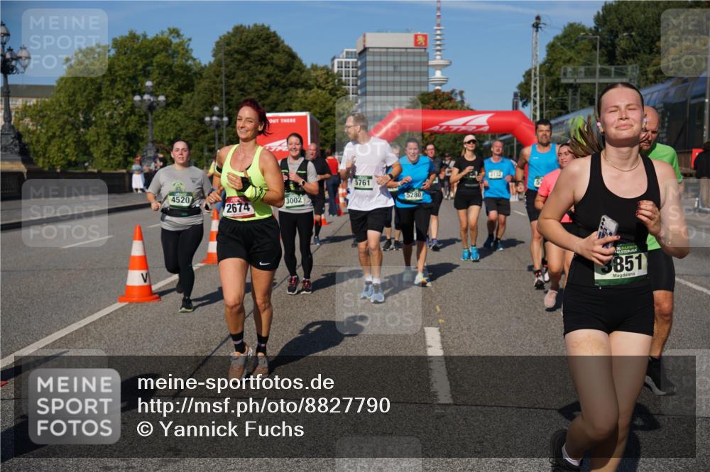 07.09.2025 - BARMER Alsterlauf Yannick Fuchs http://msf.ph/oto/8827790 07.09.2025 10:11:08 Laufen 4520, 2674, 3002, 5761, 3132, 5, 5280, 36, 3851 meine-sportfotos.de